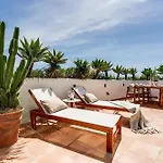 Sea View & Mountain View With Private Jacuzzi - Sunset Golf, Apartman Estepona