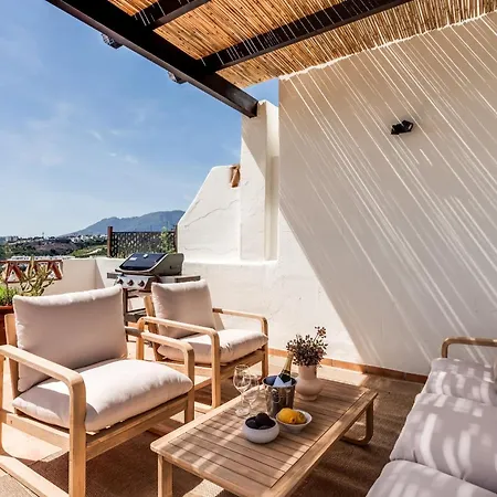 Sea View & Mountain View With Private Jacuzzi - Sunset Golf, Apartman